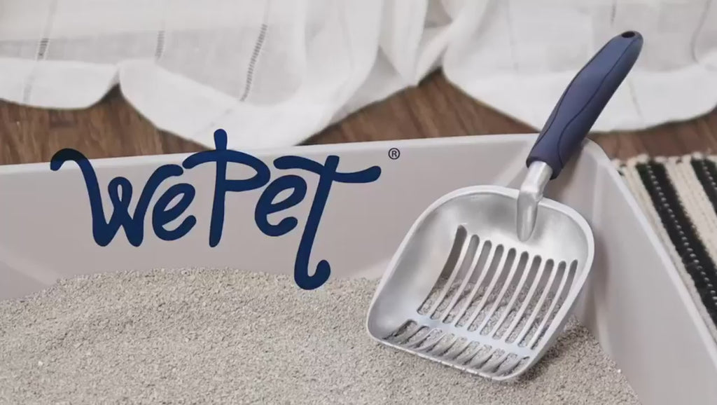 WePet aluminum litter scoop — product demonstration